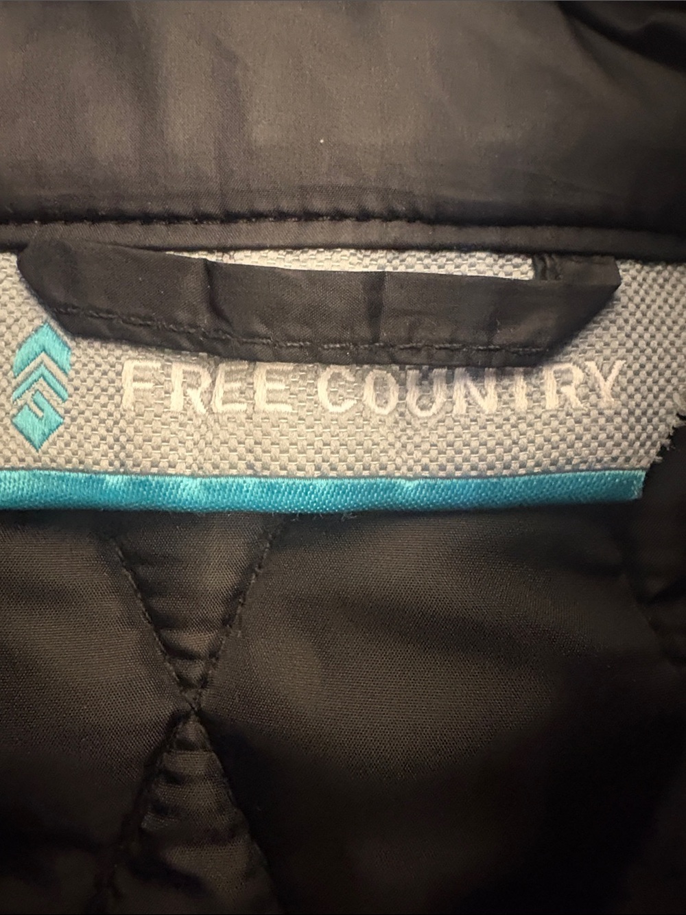 Free Country Black Quilted Vest with Teal Accent - Picture 2 of 5